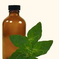 Öl mit natürlichen Inhaltsstoffen zur Behandlung von Fußpilz